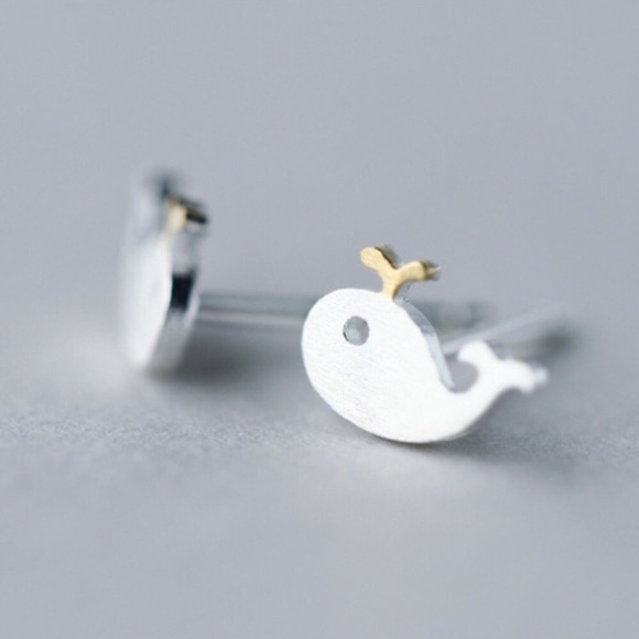 🐳LAST ONE🐳 Mini is whale Post Earrings 925Silver - Picture 2 of 5
